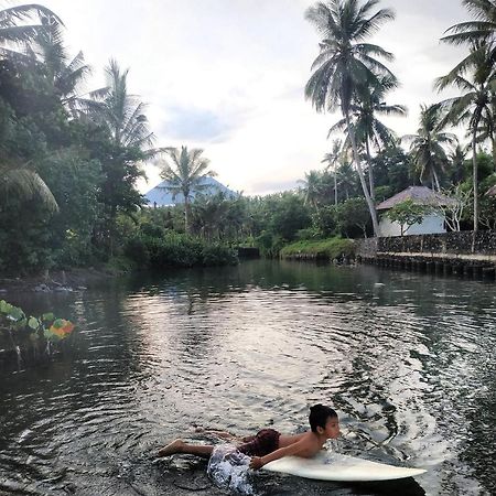 فيلا Jasri Dalem Surf Retreat المظهر الخارجي الصورة